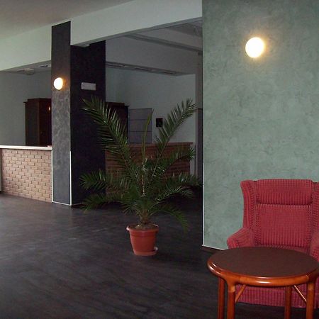 Hotel S-Centrum Decin Zewnętrze zdjęcie