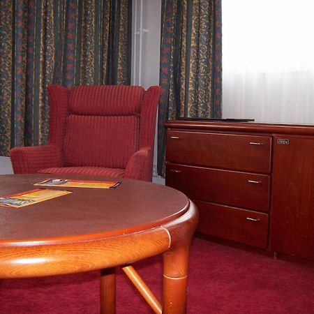 Hotel S-Centrum Decin Zewnętrze zdjęcie