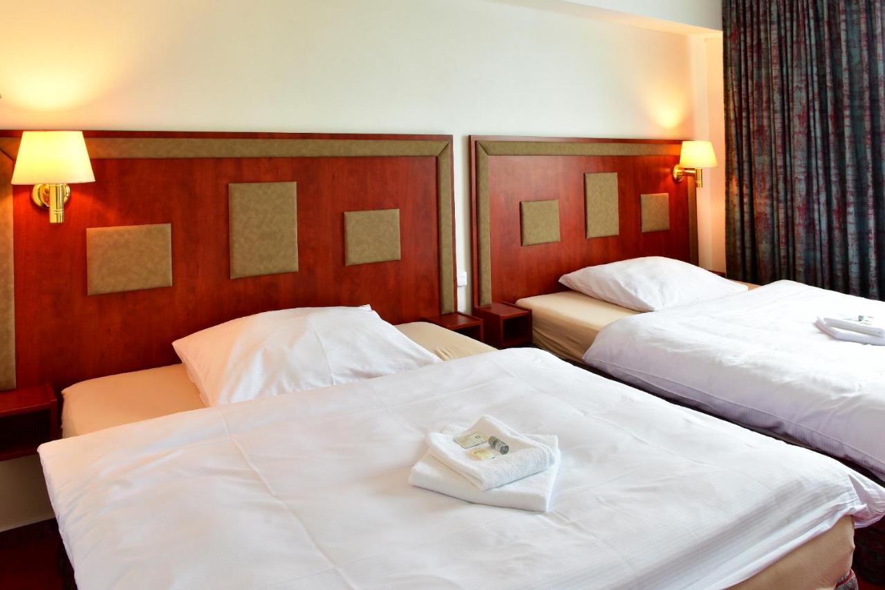 Hotel S-Centrum Decin Zewnętrze zdjęcie