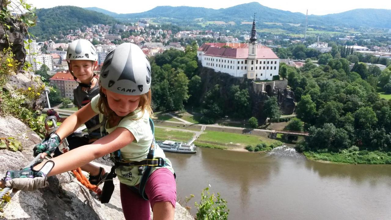 Hotel S-Centrum Decin Zewnętrze zdjęcie
