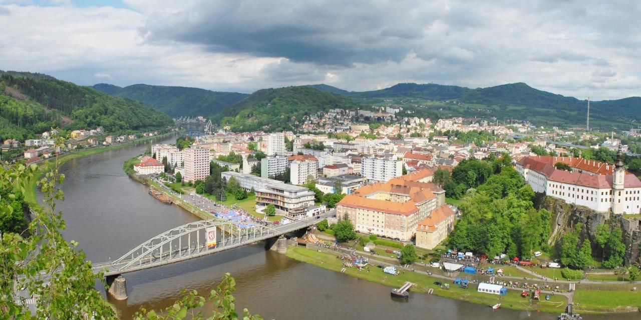 Hotel S-Centrum Decin Zewnętrze zdjęcie