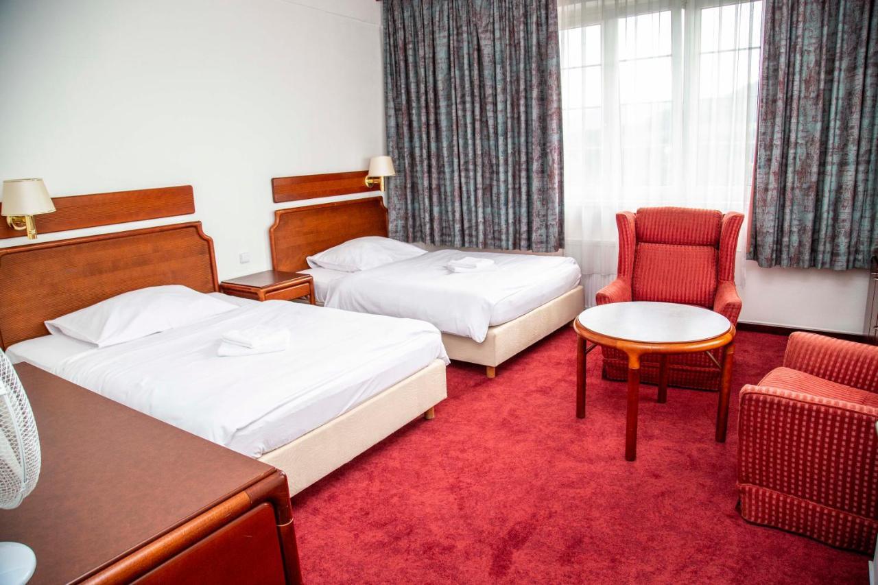 Hotel S-Centrum Decin Zewnętrze zdjęcie
