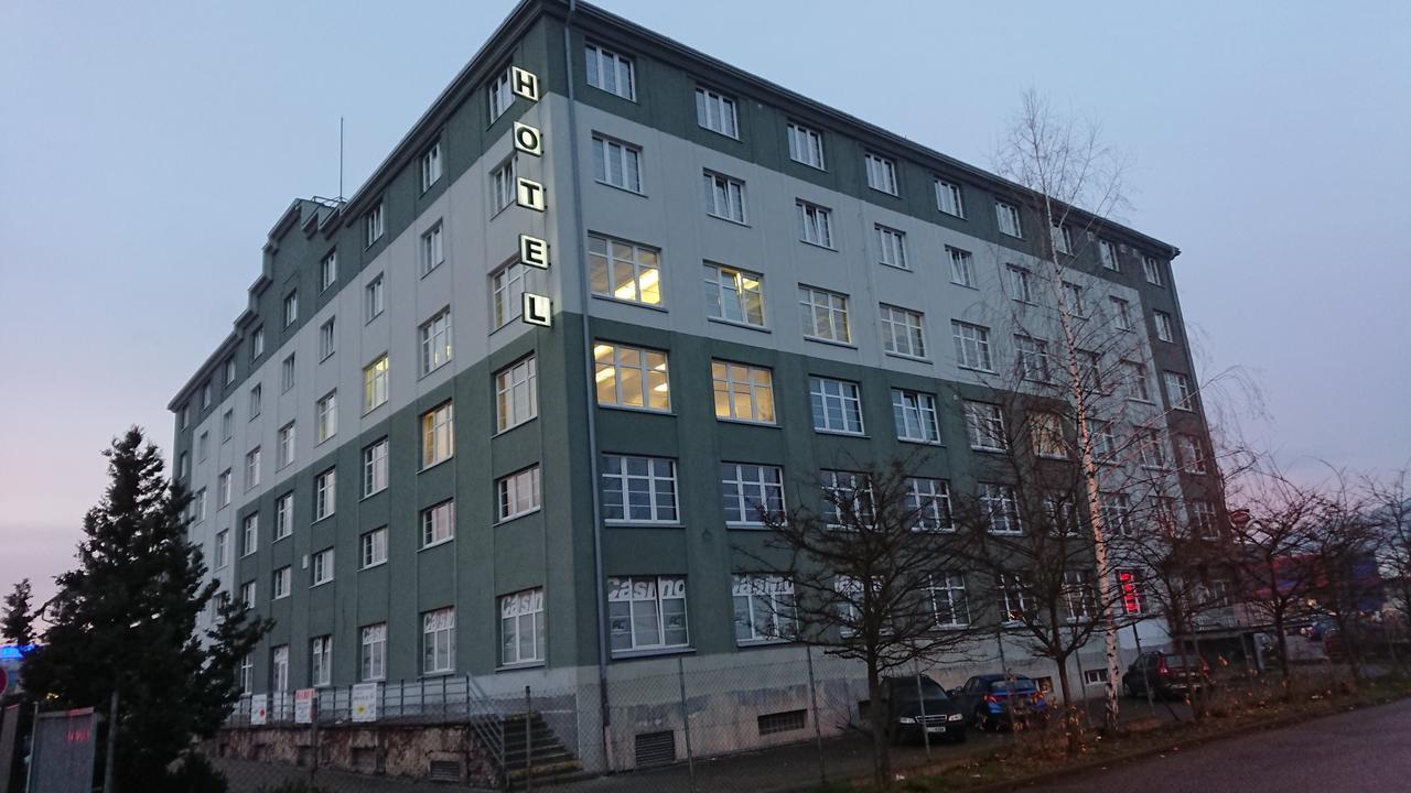 Hotel S-Centrum Decin Zewnętrze zdjęcie